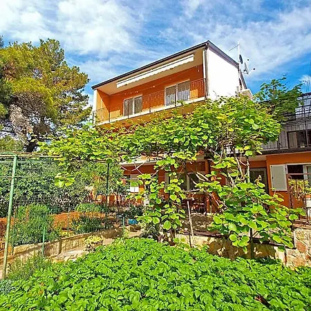 1348 Hotel Pula