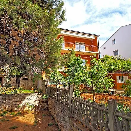 1348 Hotel 4*