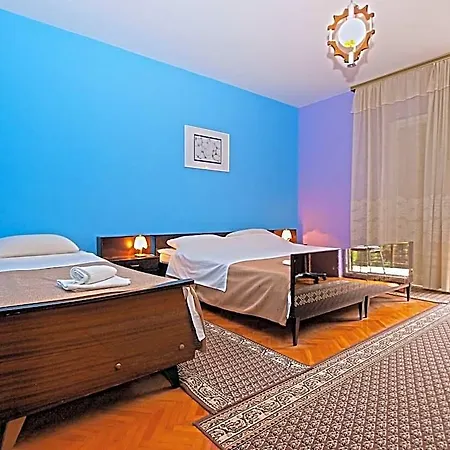 Hotel 1348
