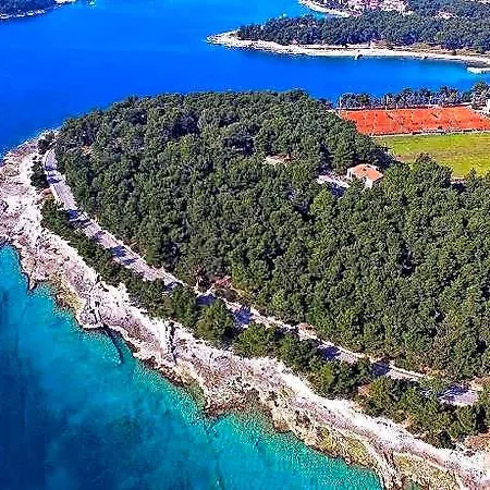 1348 Pula